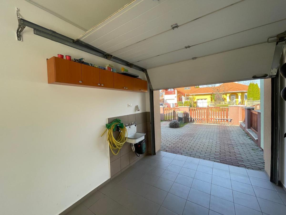Apartment K33